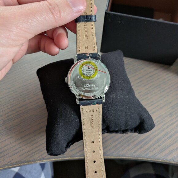 Coach Disney Thumper Chelsea Black Watch - Picture 6 of 6